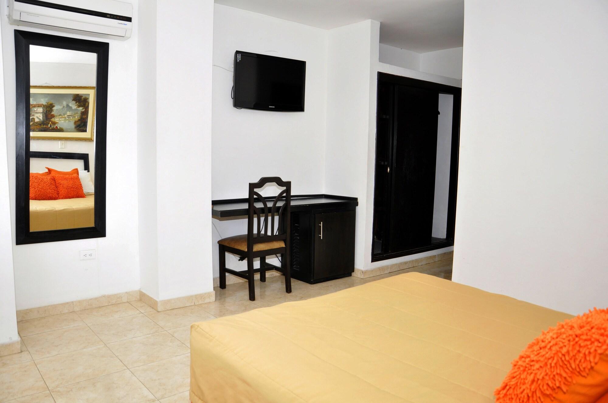 Hotel Axis Inn By Geh Suites Santa Marta  Extérieur photo