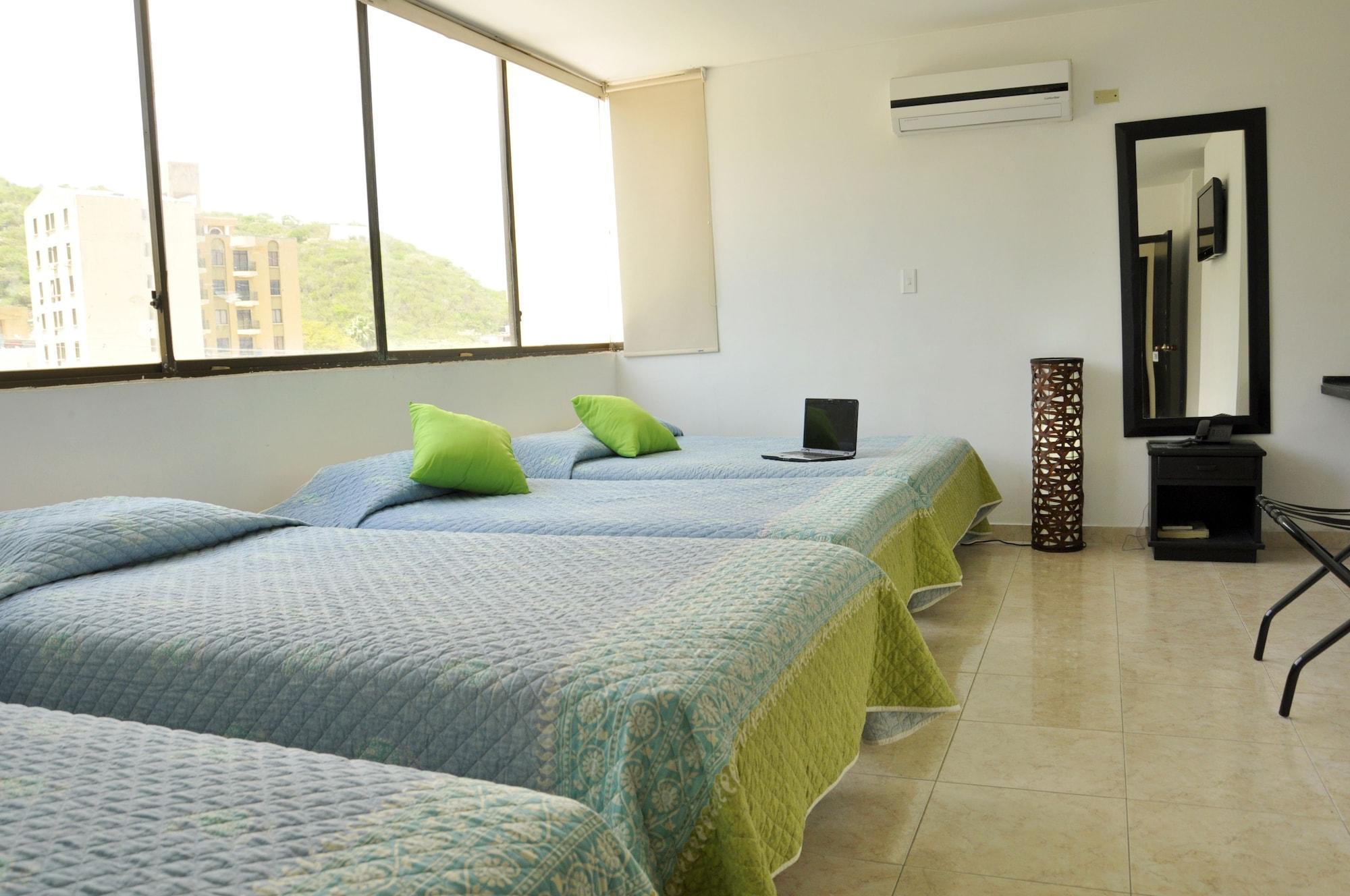 Hotel Axis Inn By Geh Suites Santa Marta  Extérieur photo