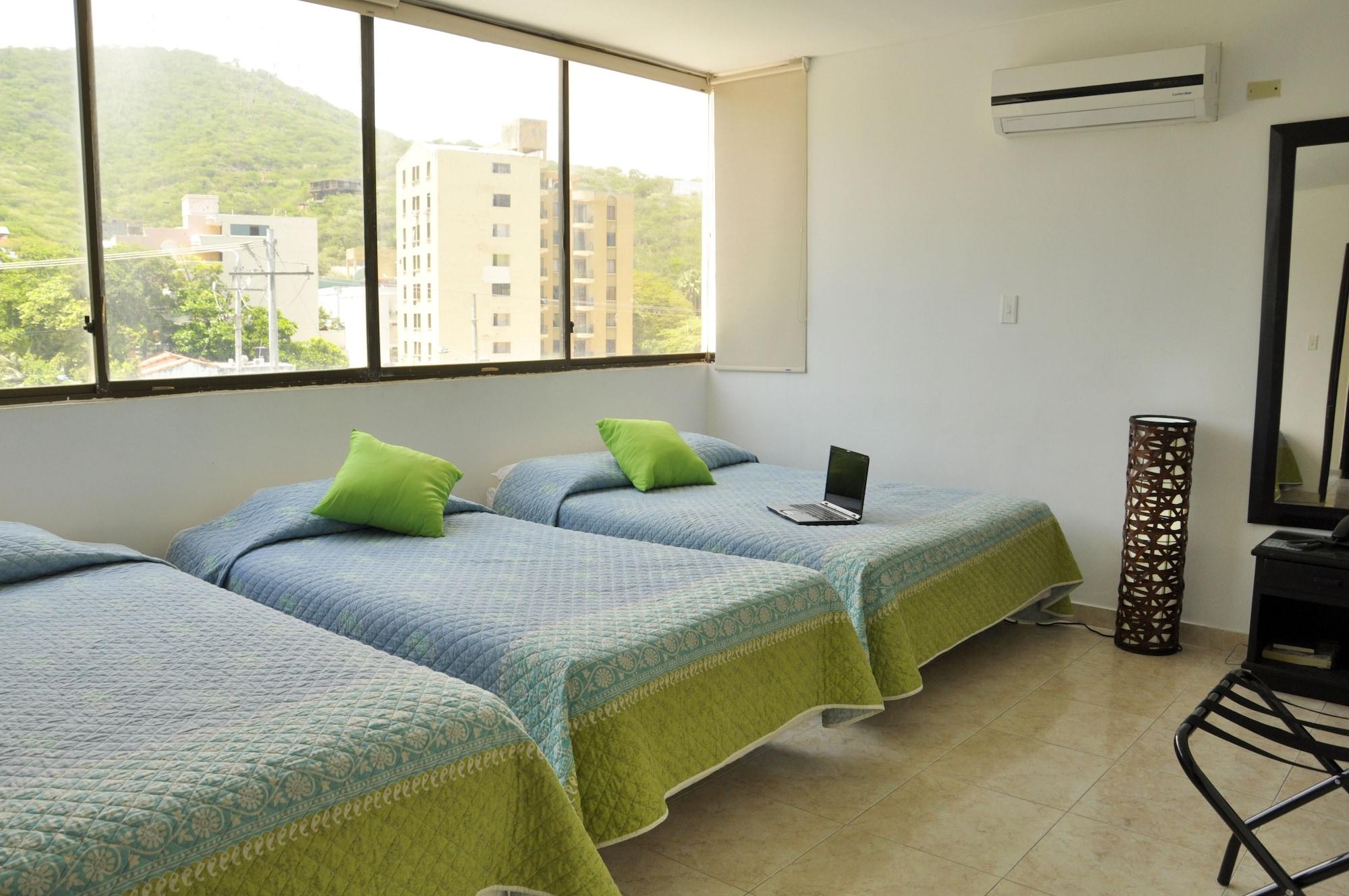 Hotel Axis Inn By Geh Suites Santa Marta  Extérieur photo