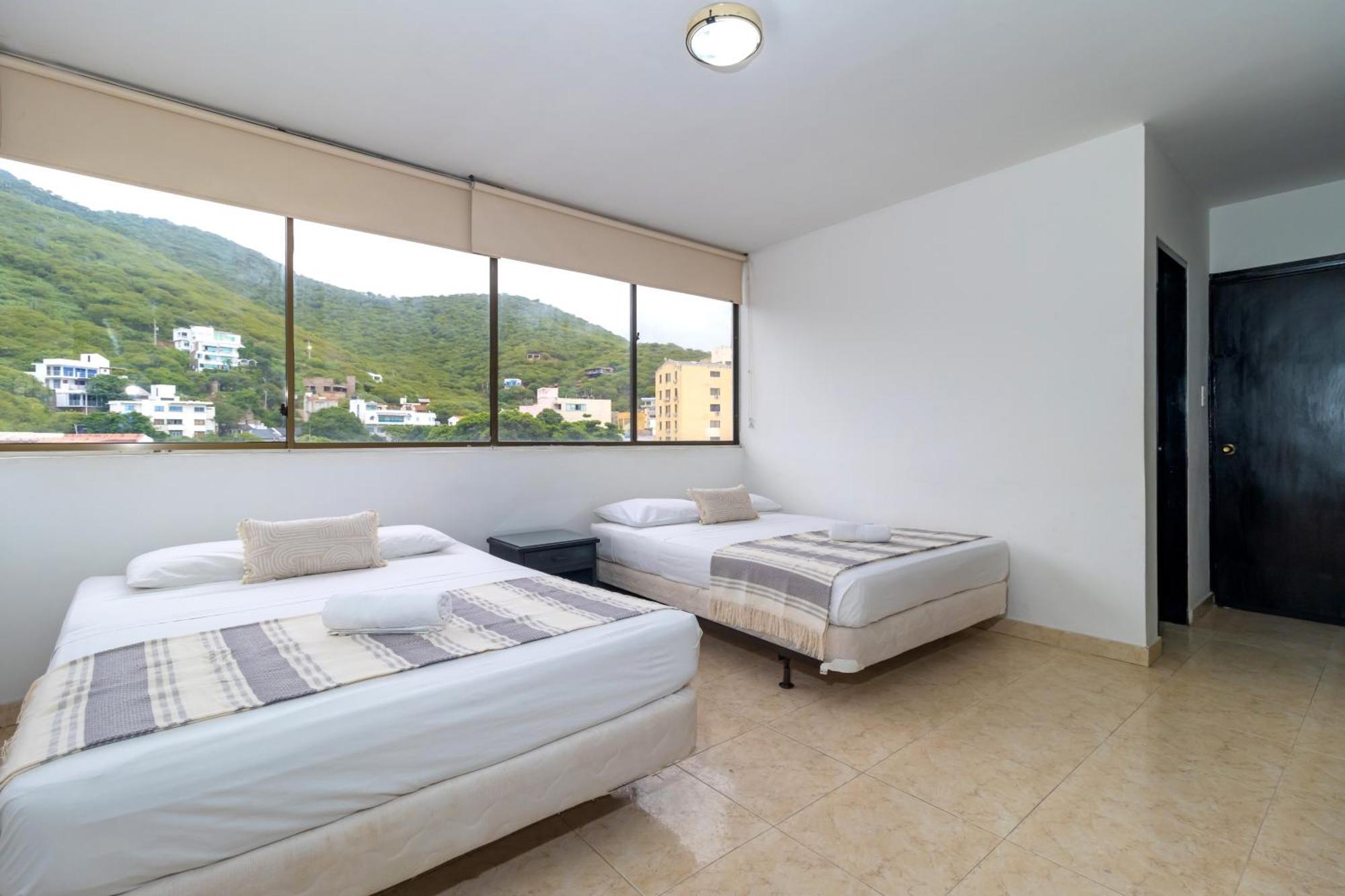Hotel Axis Inn By Geh Suites Santa Marta  Extérieur photo