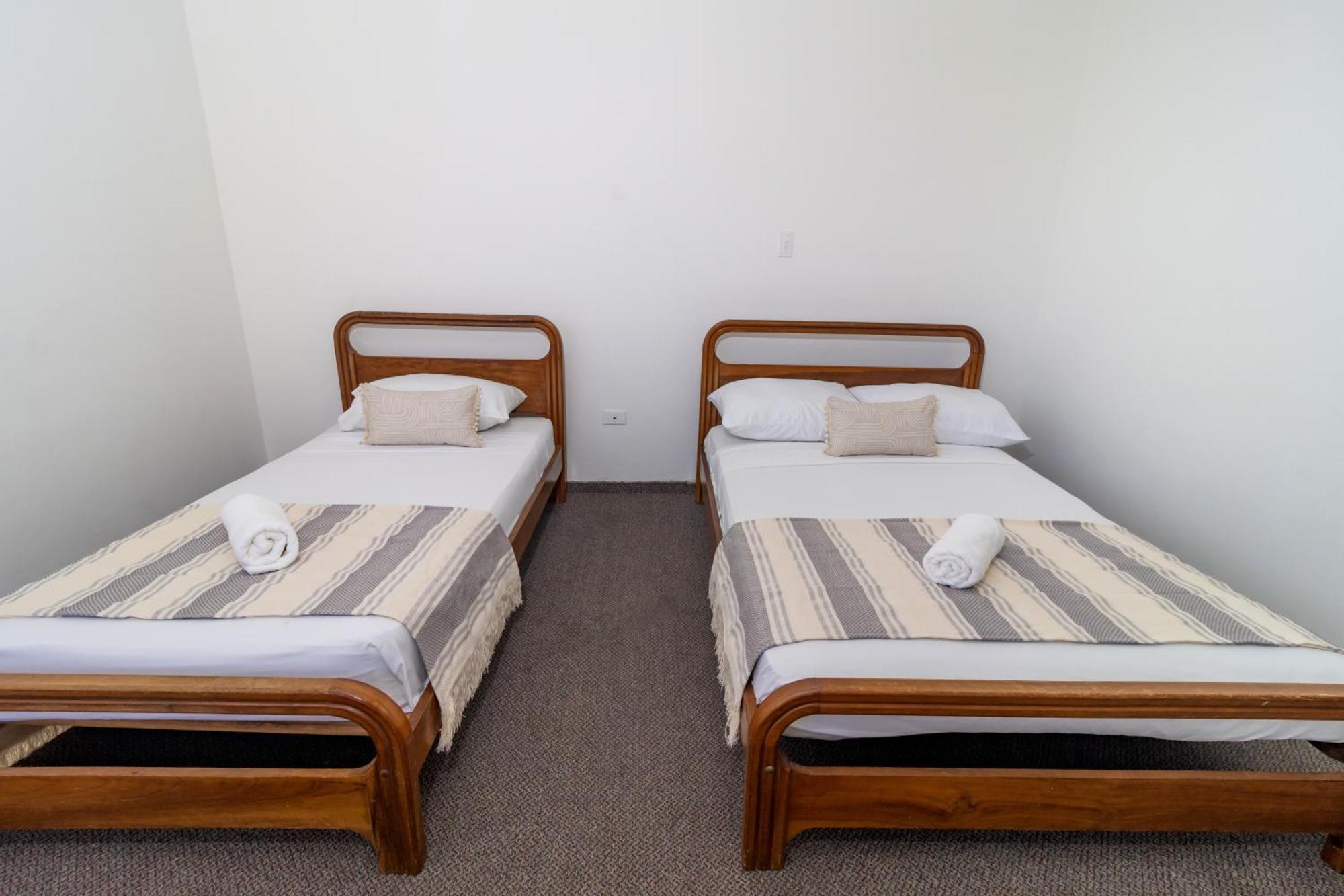 Hotel Axis Inn By Geh Suites Santa Marta  Extérieur photo