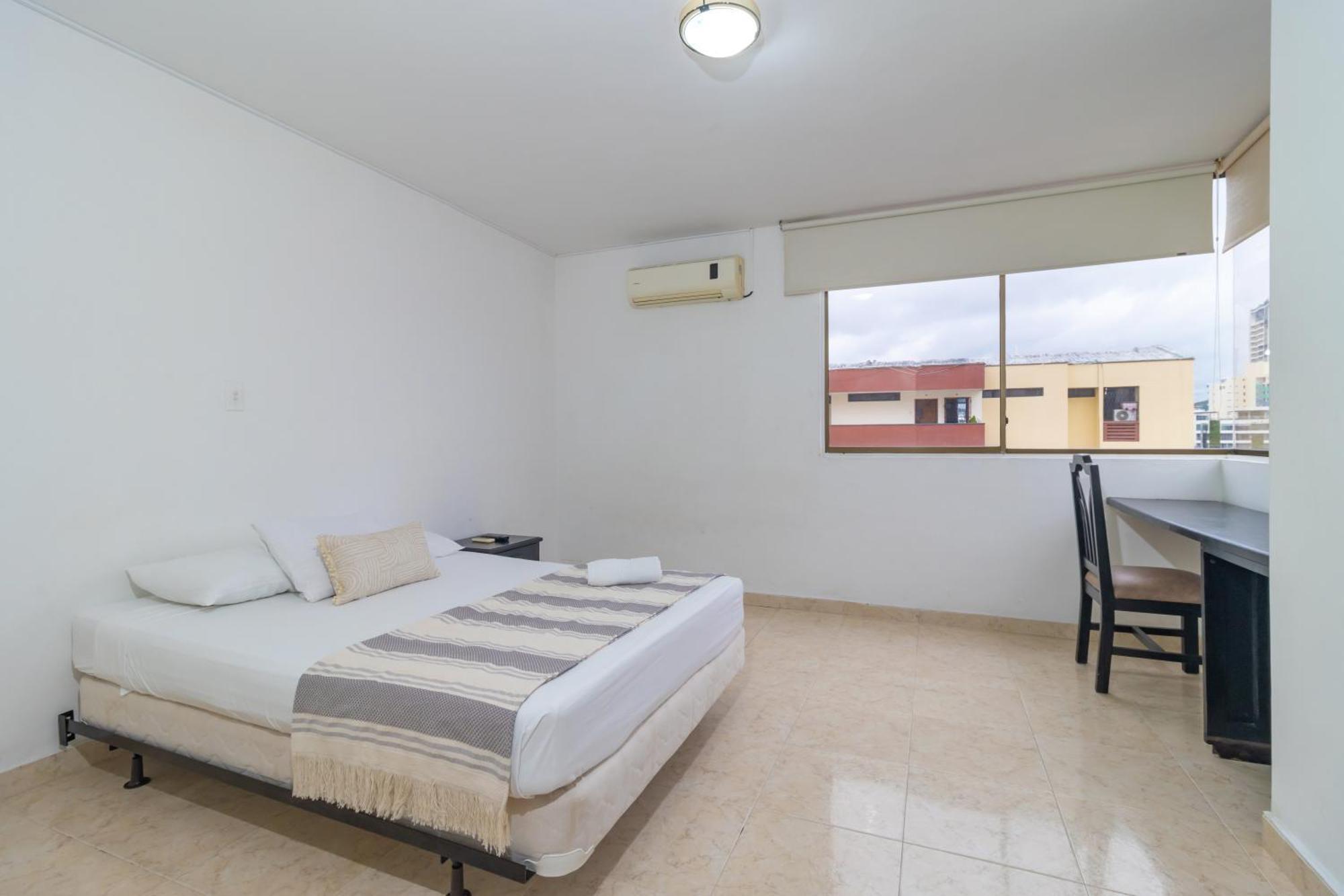 Hotel Axis Inn By Geh Suites Santa Marta  Extérieur photo