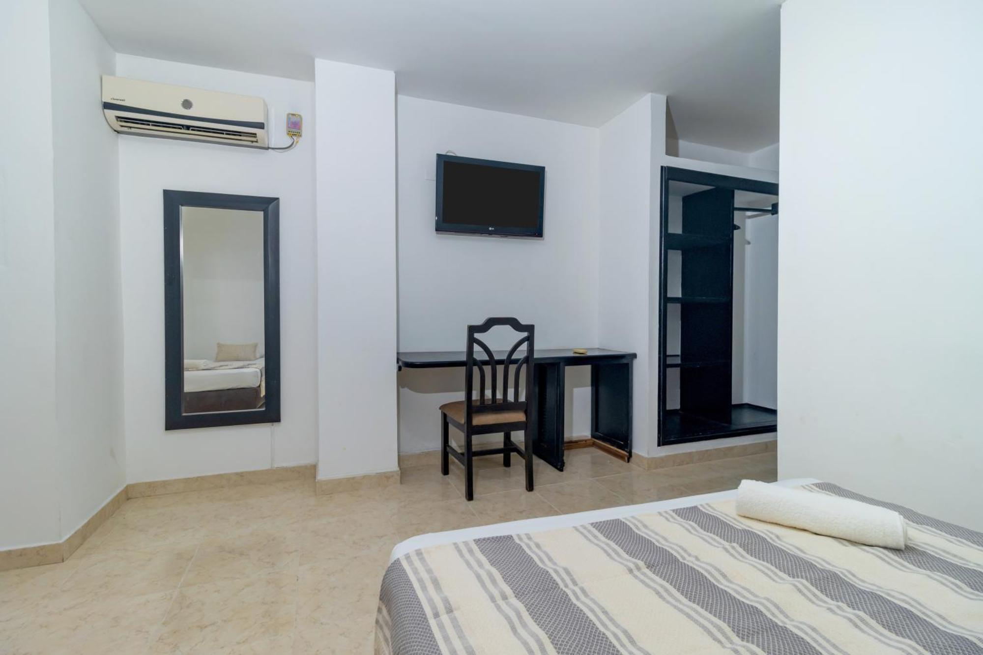 Hotel Axis Inn By Geh Suites Santa Marta  Extérieur photo