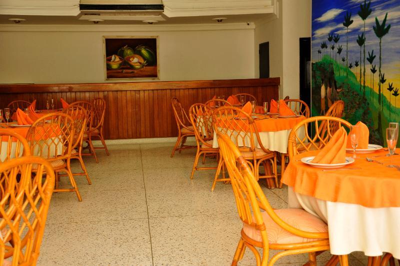 Hotel Axis Inn By Geh Suites Santa Marta  Extérieur photo